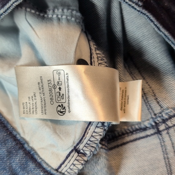 Pilcro Retro Flare Mid-Rise Jeans - Picture 14 of 15